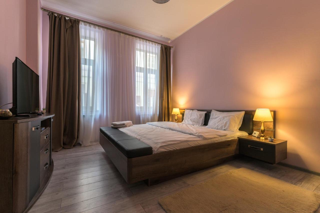Apartment Queen Sibiu Buitenkant foto