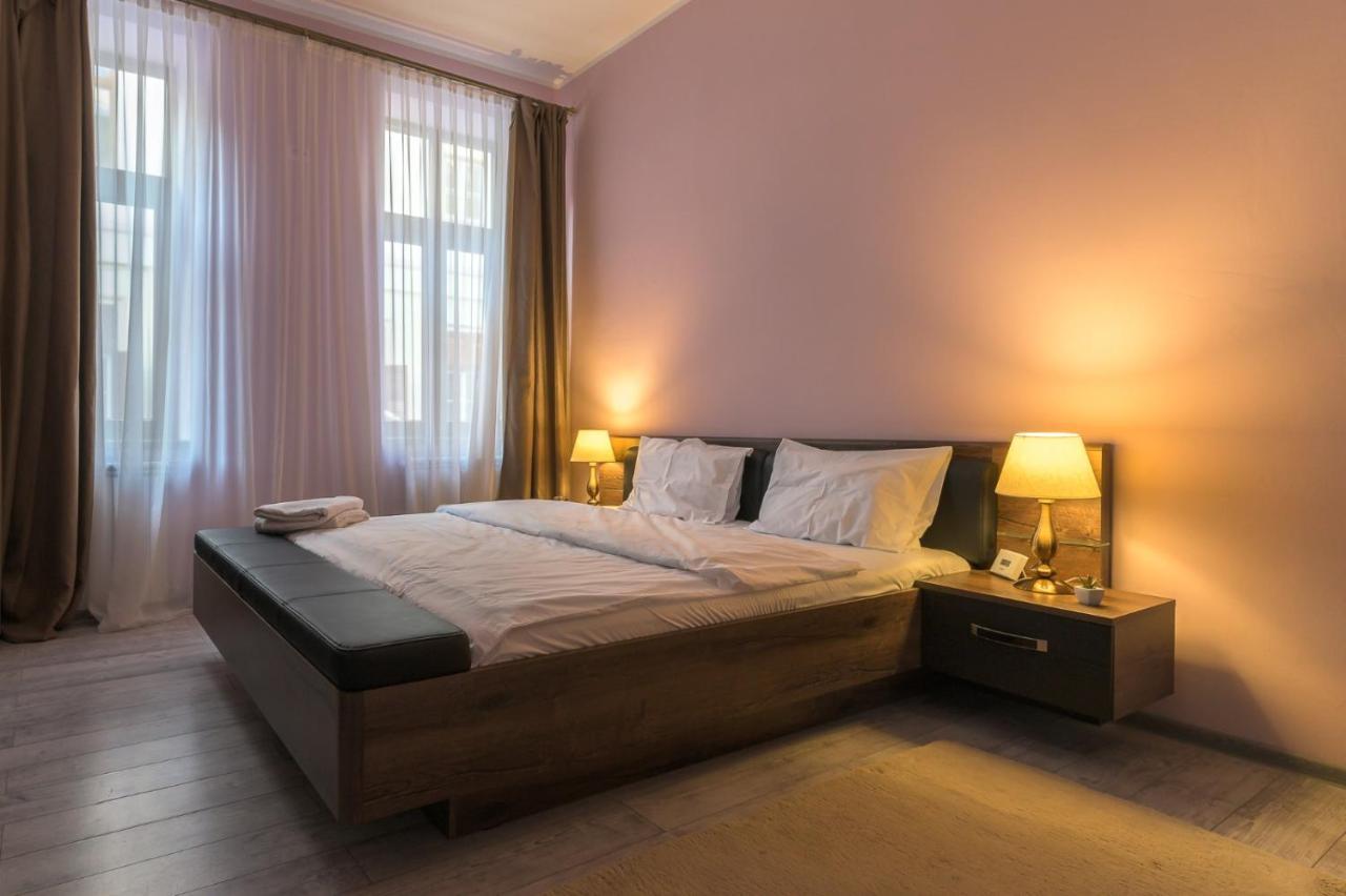 Apartment Queen Sibiu Buitenkant foto