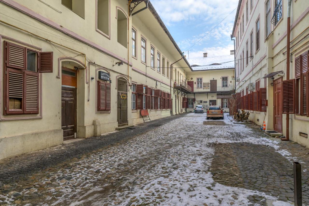 Apartment Queen Sibiu Buitenkant foto