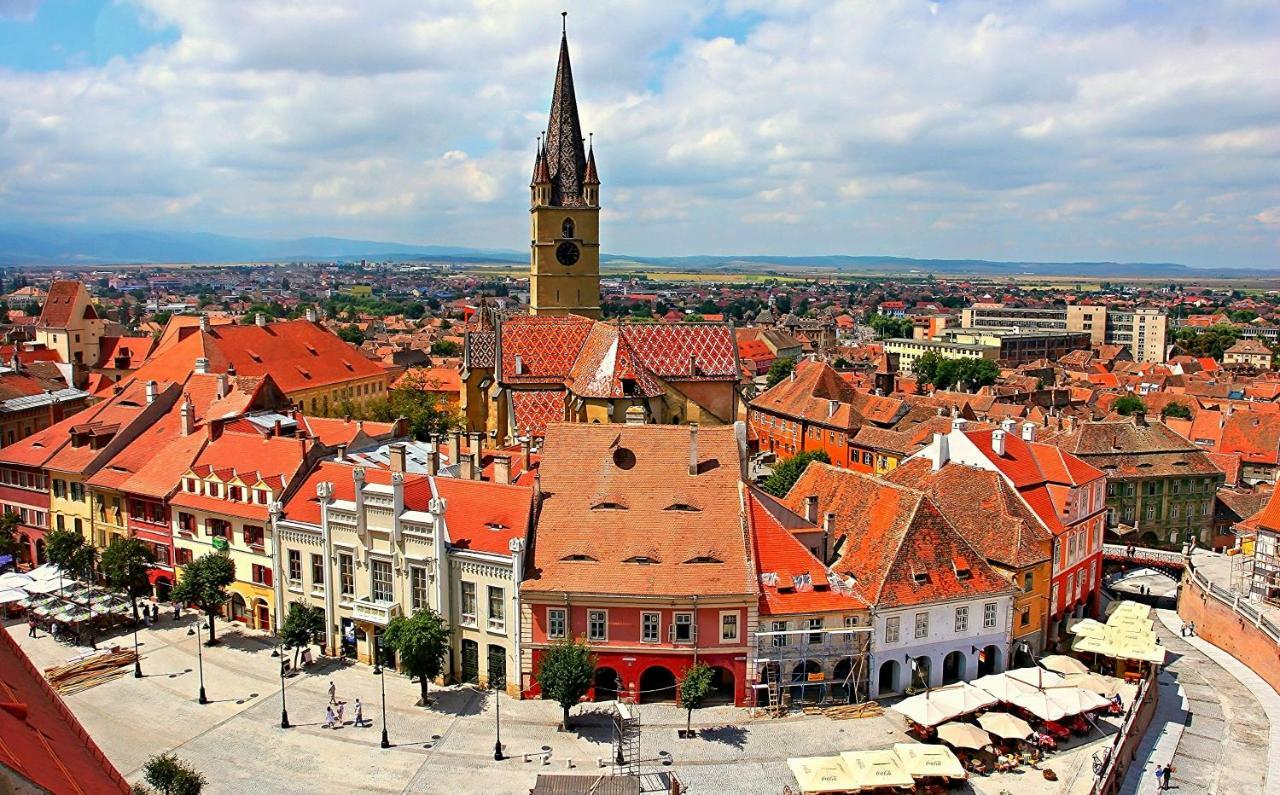 Apartment Queen Sibiu Buitenkant foto